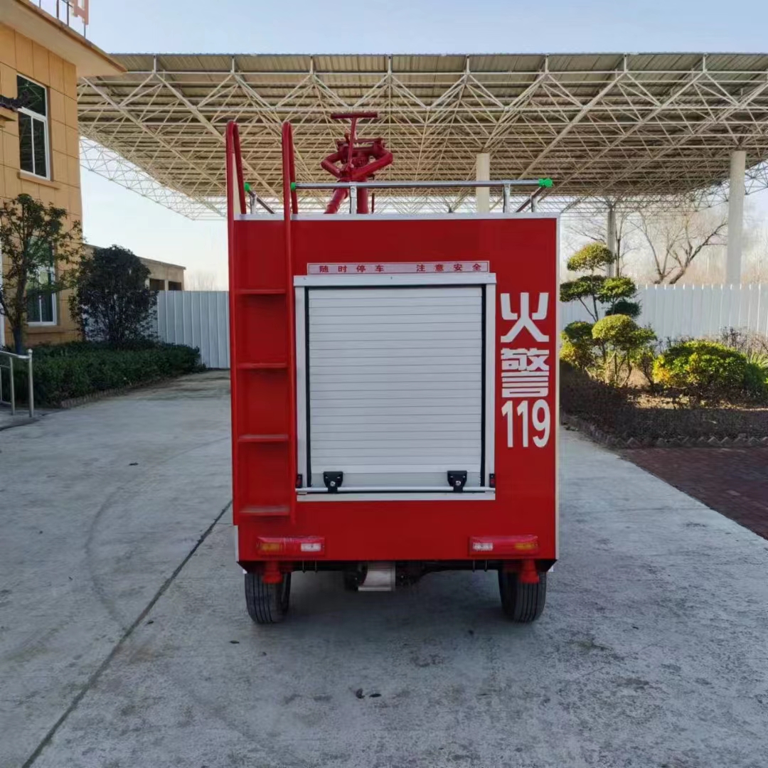 电动四轮消防车