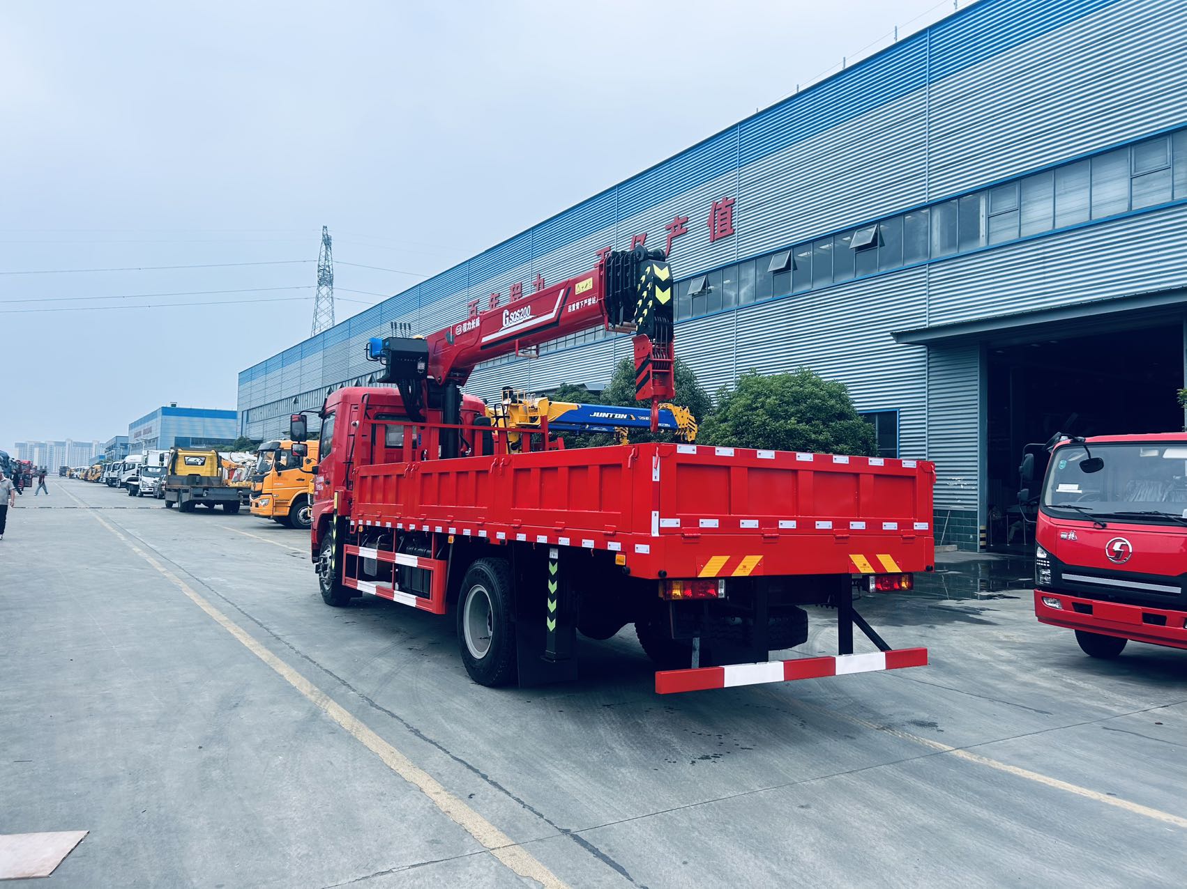 程力威牌CLW5180JSQBQY型随车起重运输车