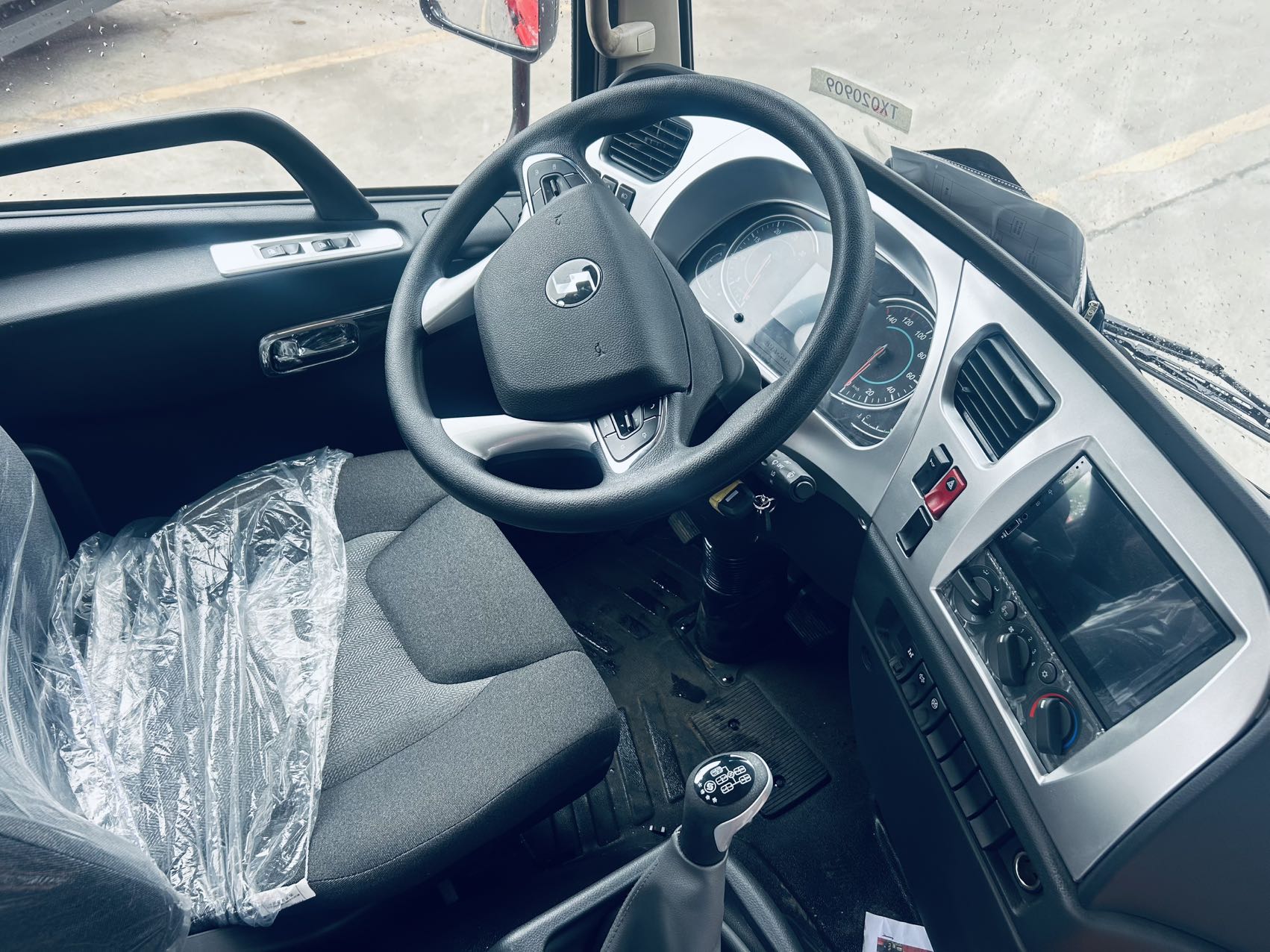 程力威牌CLW5180JSQBQY型随车起重运输车
