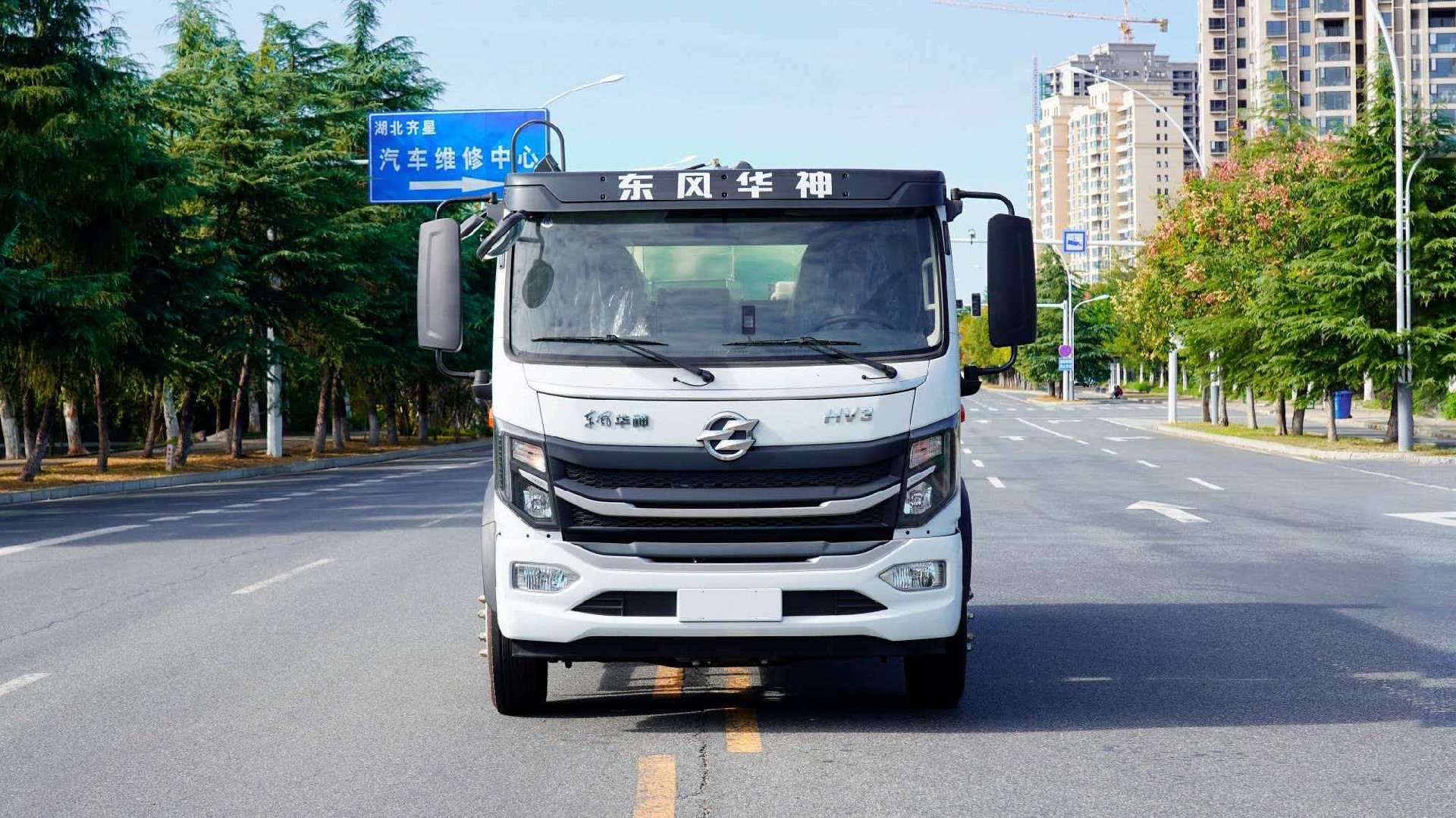 东风华神9吨纯电侧挂桶压缩垃圾车