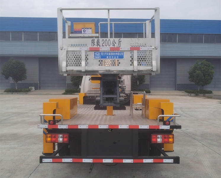 江铃顺达17-33米直臂高空作业车