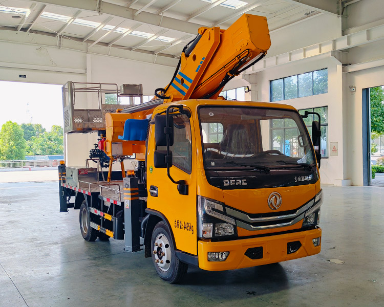 东风多利卡17.5~33米直臂高空作业车（蓝牌）