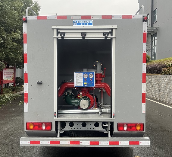 东风华神四驱6吨单排森防洒水车