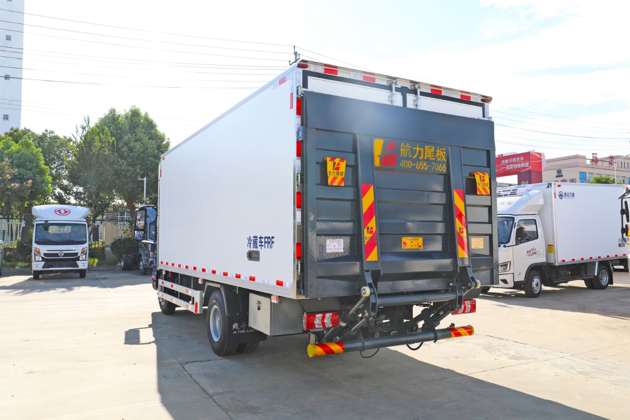 江淮帅铃ES9纯电动冷藏车