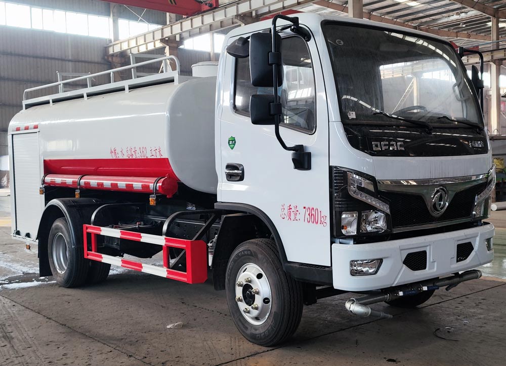 东风3.6吨消防洒水车