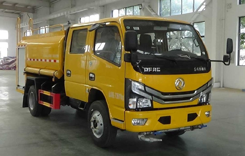 程力消防洒水车