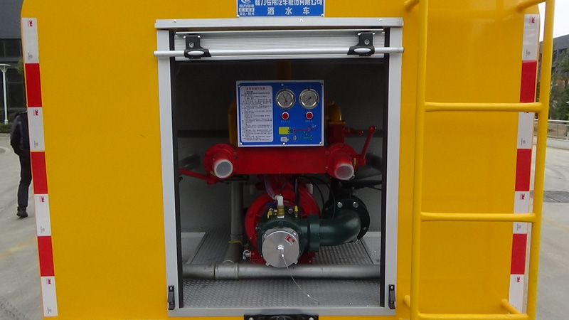程力消防洒水车