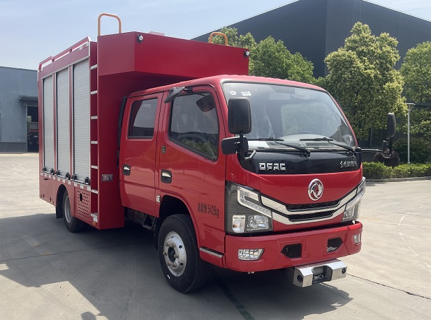 东风双排抢险救援照明车