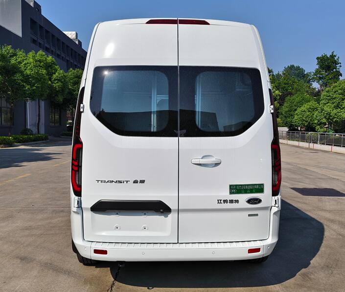 后勤保障运输车