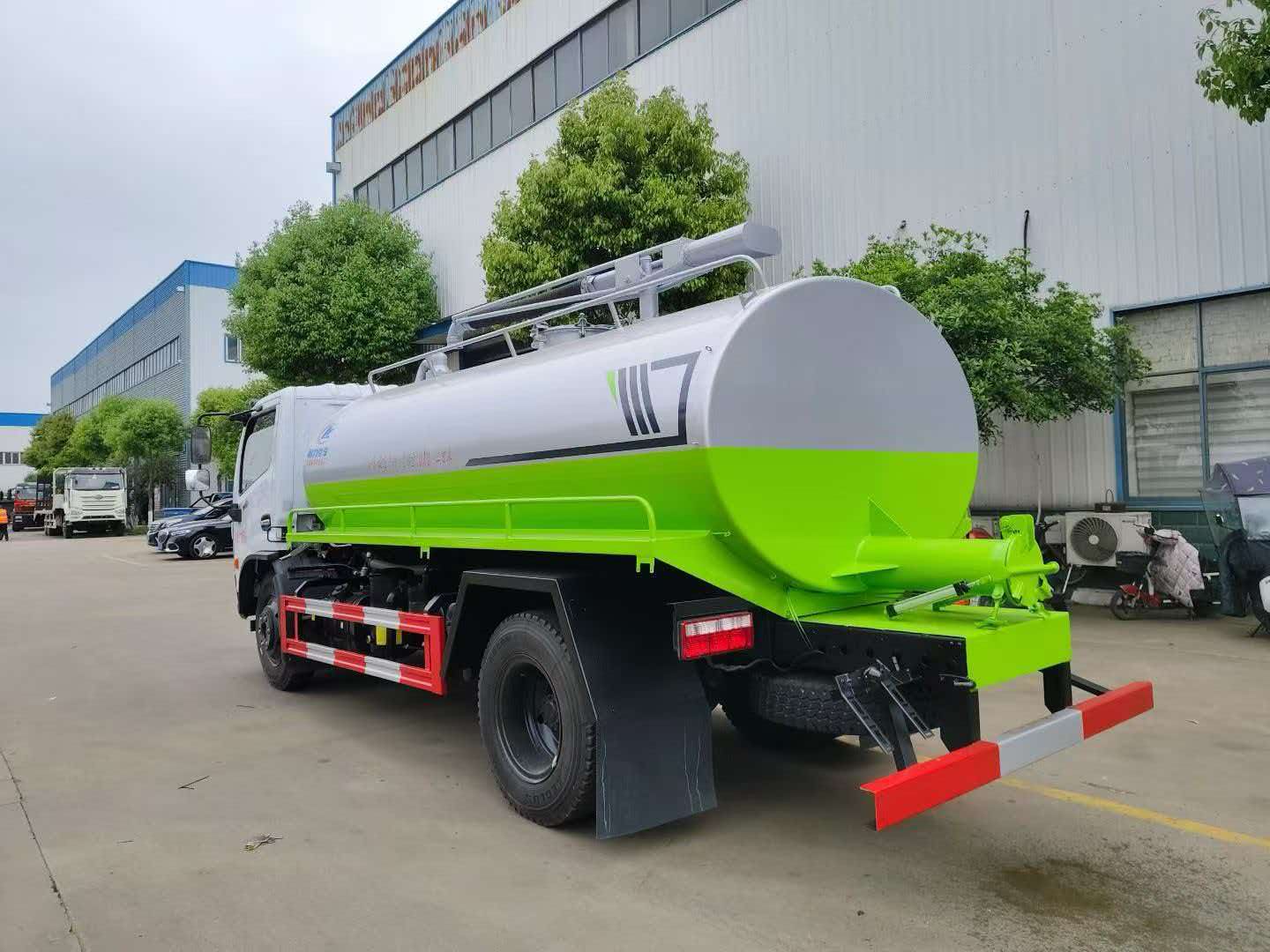 东风福瑞卡8方吸粪车