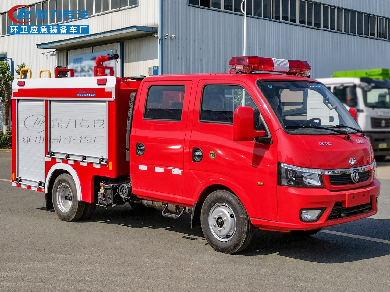 东风途逸0.8吨水罐消防车