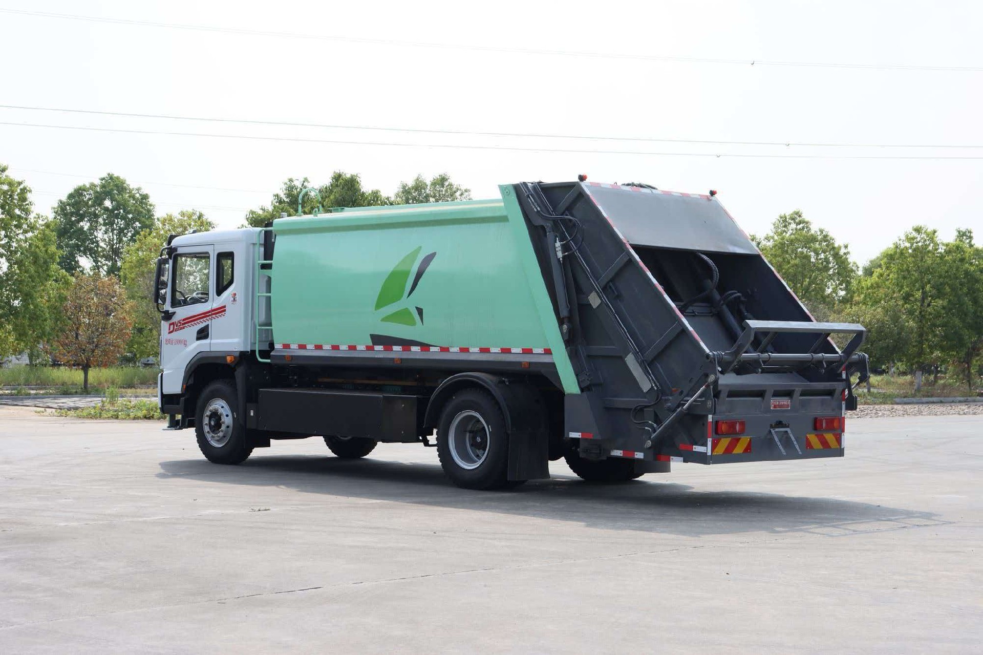 16m³东风华神18吨纯电压缩垃圾车